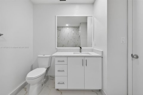 Touwnhouse à vendre à Doral, Floride: 3 chambres, 176.33 m2 № 1921725 - photo 14