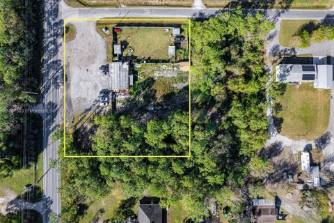 Propiedad comercial en venta en St. Lucie, Florida № 1940250 - foto 26