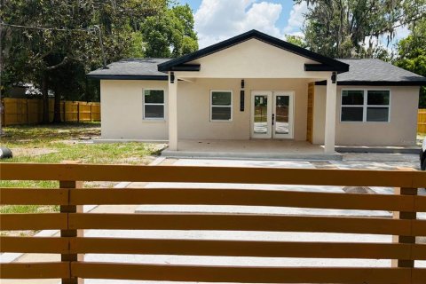 House in Tampa, Florida 3 bedrooms, 118.91 sq.m. № 1767711
