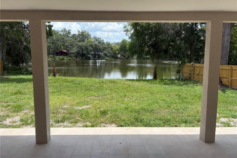 Villa ou maison à louer à Tampa, Floride: 3 chambres, 118.91 m2 № 1767711 - photo 16