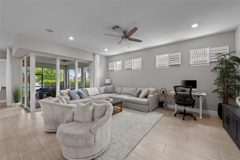 Villa ou maison à vendre à Bradenton, Floride: 4 chambres, 256.87 m2 № 2238025 - photo 5