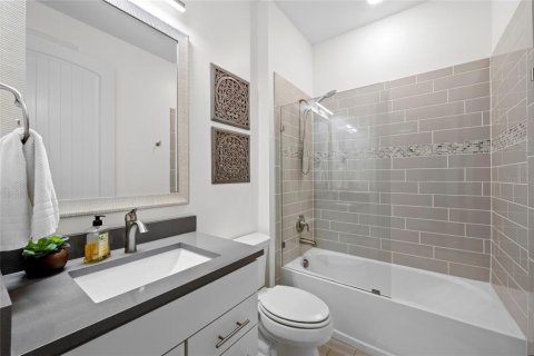 Villa ou maison à vendre à Bradenton, Floride: 4 chambres, 256.87 m2 № 2238025 - photo 25
