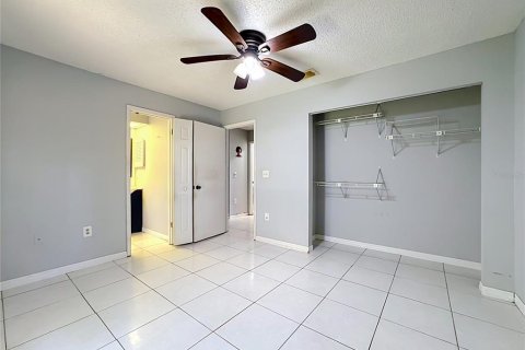 House in Sarasota, Florida 2 bedrooms, 86.4 sq.m. № 2216444 - photo 13