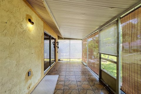 House in Sarasota, Florida 2 bedrooms, 86.4 sq.m. № 2216444 - photo 15
