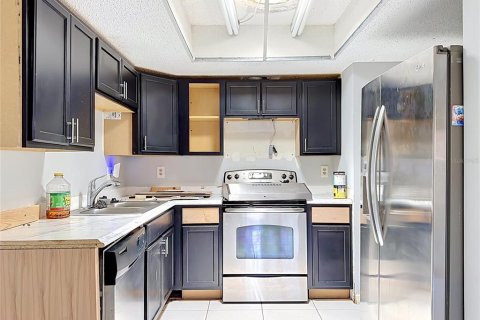 House in Sarasota, Florida 2 bedrooms, 86.4 sq.m. № 2216444 - photo 8