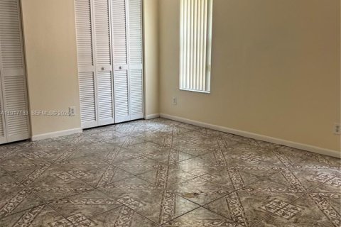 Villa ou maison à louer à Coral Springs, Floride: 4 chambres, 151.52 m2 № 1976647 - photo 21