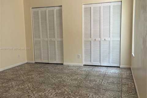 Villa ou maison à louer à Coral Springs, Floride: 4 chambres, 151.52 m2 № 1976647 - photo 24