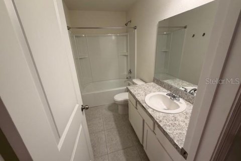 Villa ou maison à louer à DeLand, Floride: 3 chambres, 176.14 m2 № 2403488 - photo 19