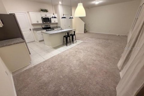 Villa ou maison à louer à DeLand, Floride: 3 chambres, 176.14 m2 № 2403488 - photo 8