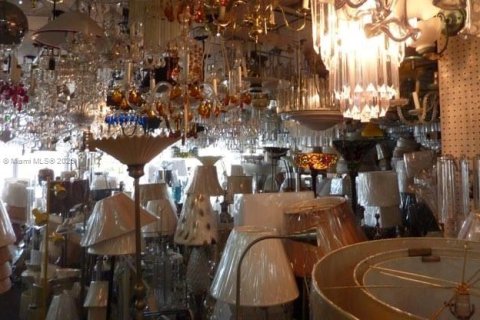 Propiedad comercial en venta en North Miami, Florida № 2016648 - foto 4