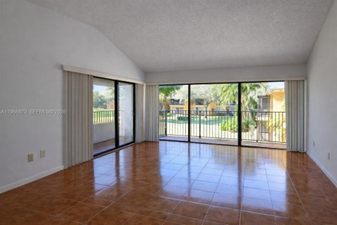 Condo à Hollywood, Floride, 2 chambres  № 2081351