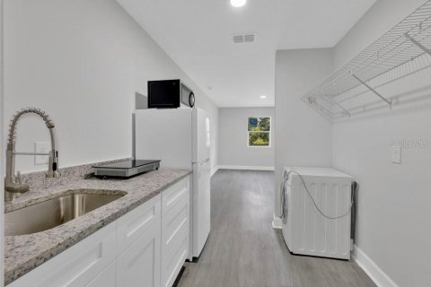 Casa en venta en Kissimmee, Florida, 2 dormitorios, 93.65 m2 № 1911349 - foto 8