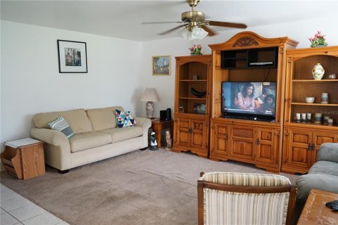 Condo in Sun City Center, Florida, 2 bedrooms  № 1765271 - photo 2