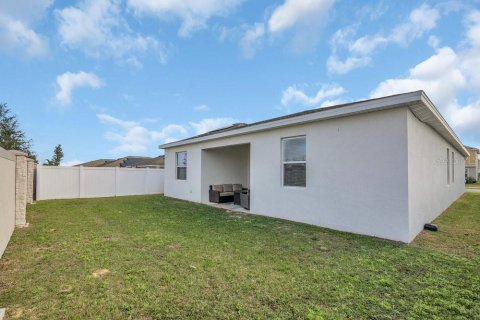 House in Haines City, Florida 4 bedrooms, 194.17 sq.m. № 1556347 - photo 25