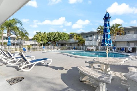 Condominio en alquiler en Fort Lauderdale, Florida, 1 dormitorio, 65.03 m2 № 2056449 - foto 13