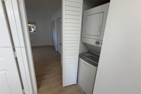 Appartement à louer à Miami, Floride: 2 chambres, 104.98 m2 № 2426800 - photo 6