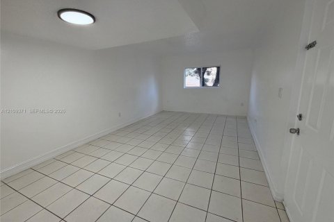 Appartement à louer à Miami, Floride: 2 chambres, 104.98 m2 № 2426800 - photo 10