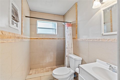 Купить виллу или дом в Форт-Лодердейл, Флорида 3 спальни, 130.81м2, № 2068966 - фото 25