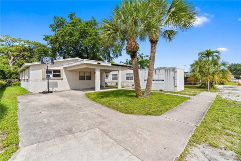 Villa ou maison à Fort Lauderdale, Floride 3 chambres, 130.81 m2 № 2068966