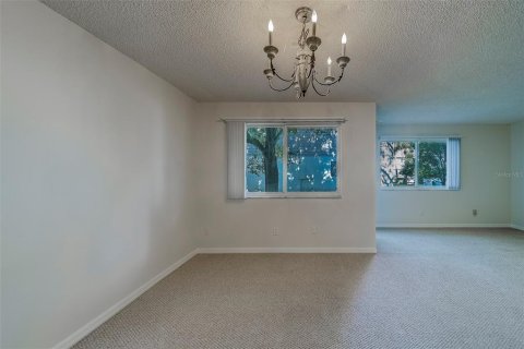 Townhouse in Largo, Florida 3 bedrooms, 135.73 sq.m. № 1885586 - photo 14