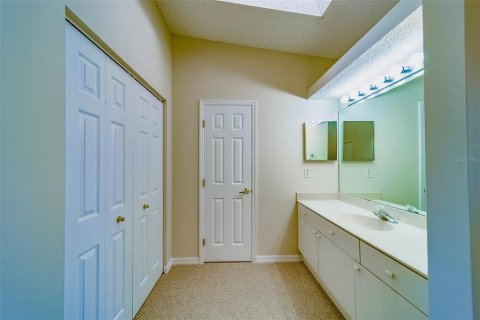 Townhouse in Largo, Florida 3 bedrooms, 135.73 sq.m. № 1885586 - photo 24