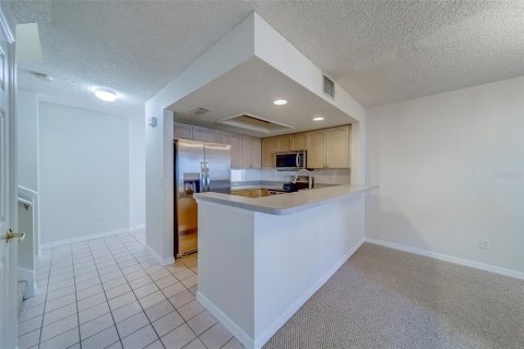 Townhouse in Largo, Florida 3 bedrooms, 135.73 sq.m. № 1885586 - photo 5