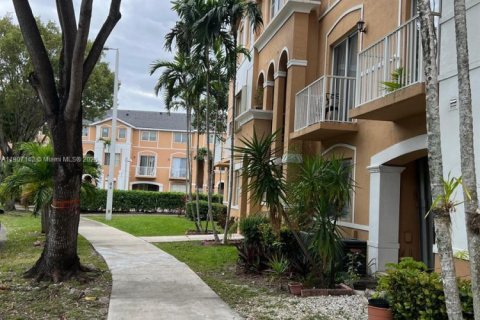 Copropriété à louer à Hialeah, Floride: 2 chambres, 104.98 m2 № 1966036 - photo 24
