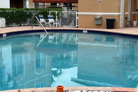 Copropriété à louer à Hialeah, Floride: 2 chambres, 104.98 m2 № 1966036 - photo 26