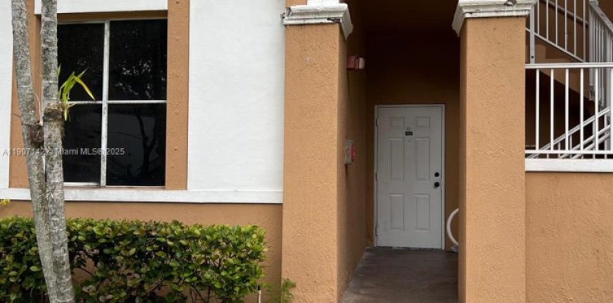 Condo à Hialeah, Floride, 2 chambres № 1966036