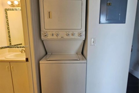 Купить кондоминиум в Хомстед, Флорида 2 спальни, 89.19м2, № 2079167 - фото 5