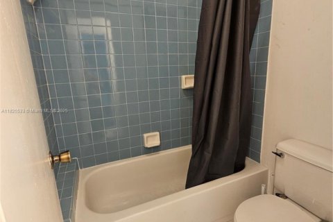 Купить кондоминиум в Хомстед, Флорида 2 спальни, 89.19м2, № 2079167 - фото 7