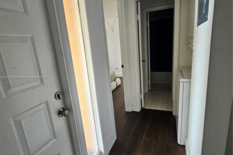 Купить кондоминиум в Хомстед, Флорида 2 спальни, 89.19м2, № 2079167 - фото 3