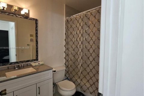 Купить кондоминиум в Хомстед, Флорида 2 спальни, 89.19м2, № 2079167 - фото 12