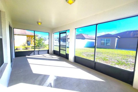 Casa en alquiler en Kissimmee, Florida, 3 dormitorios, 153.01 m2 № 1831738 - foto 30