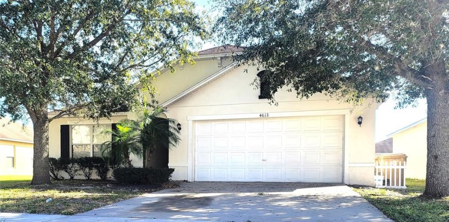 Villa ou maison à Kissimmee, Floride 3 chambres, 153.01 m2 № 1831738
