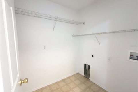 Casa en alquiler en Kissimmee, Florida, 3 dormitorios, 153.01 m2 № 1831738 - foto 26