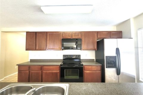 Casa en alquiler en Kissimmee, Florida, 3 dormitorios, 153.01 m2 № 1831738 - foto 7