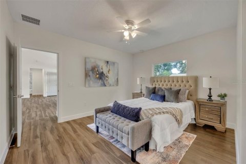 House in De Leon Springs, Florida 3 bedrooms, 121.98 sq.m. № 1544833 - photo 7