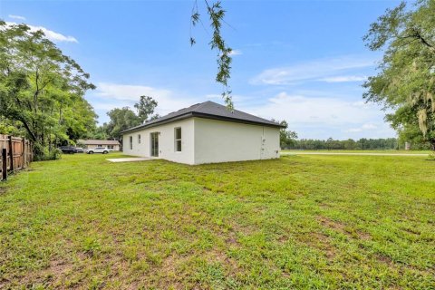 House in De Leon Springs, Florida 3 bedrooms, 121.98 sq.m. № 1544833 - photo 17