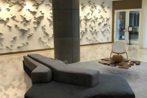 Condo in Bal Harbour, Florida, 2 bedrooms  № 2002762 - photo 26