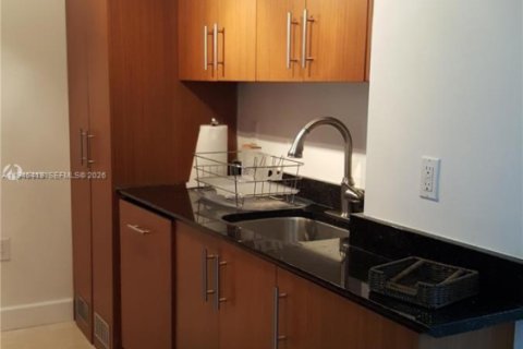 Condo in Bal Harbour, Florida, 2 bedrooms  № 2002762 - photo 9