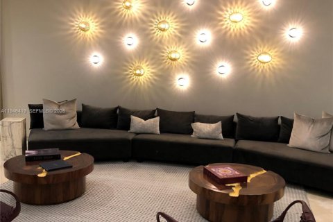 Condo in Bal Harbour, Florida, 2 bedrooms  № 2002762 - photo 27