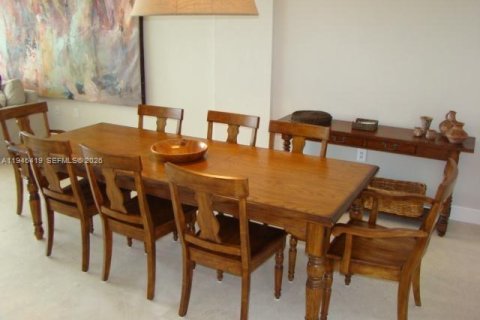 Condo in Bal Harbour, Florida, 2 bedrooms  № 2002762 - photo 6