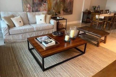 Condo in Bal Harbour, Florida, 2 bedrooms  № 2002762 - photo 7