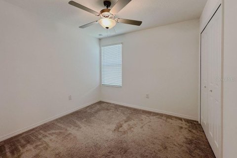 Casa en venta en Zephyrhills, Florida, 5 dormitorios, 205.78 m2 № 1743231 - foto 25