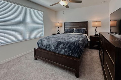 Casa en venta en Zephyrhills, Florida, 5 dormitorios, 205.78 m2 № 1743231 - foto 27