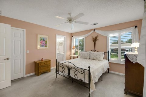 House in Leesburg, Florida 2 bedrooms, 112.6 sq.m. № 2223407 - photo 11