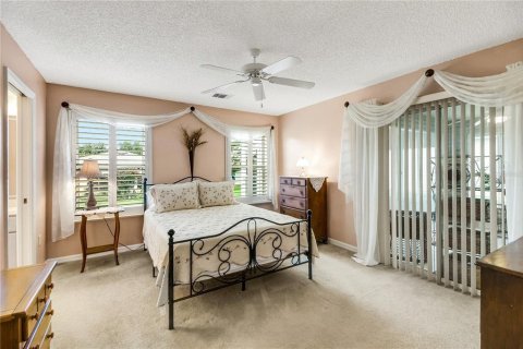 House in Leesburg, Florida 2 bedrooms, 112.6 sq.m. № 2223407 - photo 10