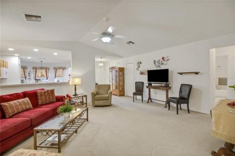 House in Leesburg, Florida 2 bedrooms, 112.6 sq.m. № 2223407 - photo 8
