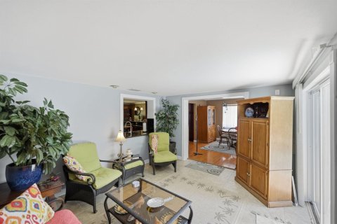 Casa en venta en Port St. Lucie, Florida, 3 dormitorios, 199.74 m2 № 2078341 - foto 28